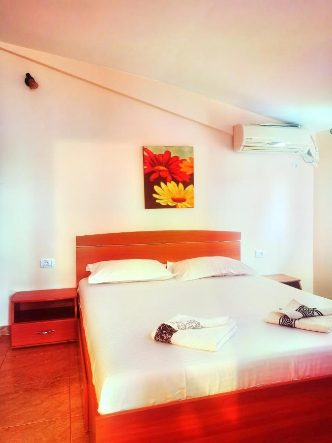 Casa Laura Hotel Mangalia Exterior foto