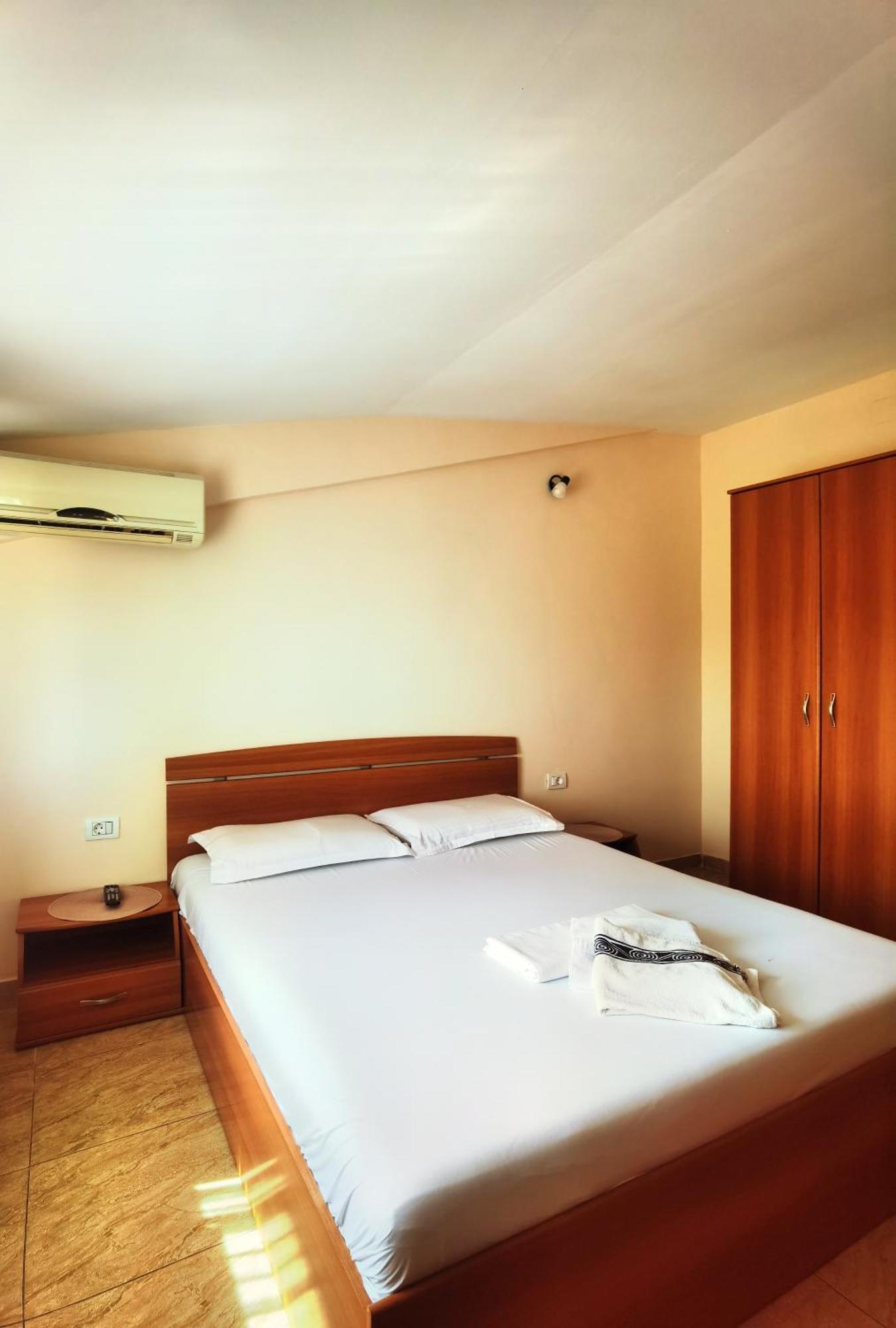 Casa Laura Hotel Mangalia Cameră foto